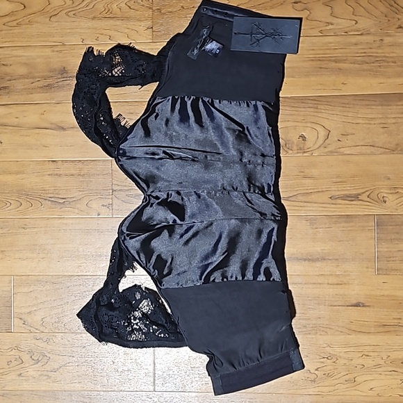 La Femme en Noir Southern Gothic Lace Bustier - Picture 5 of 13